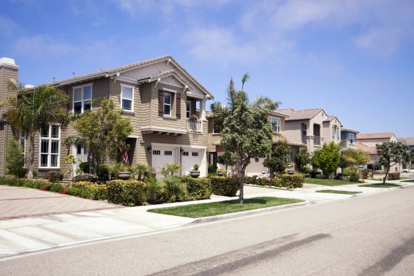 Neighborhood Landscaping in Rockford